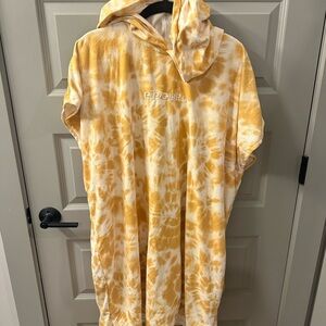 Rip Curl Sunburst Tie-Dye Hooded Poncho